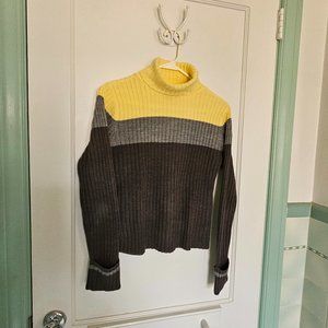 SO Jr Gray and Yellow Turtleneck Sweater - Size Medium